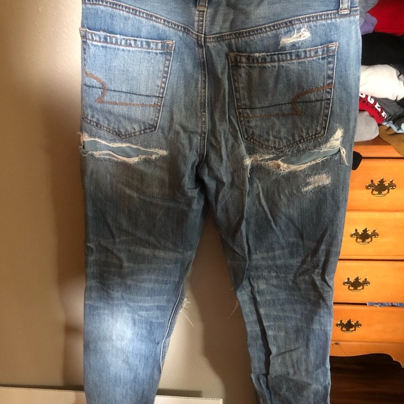 American Eagle vintage high rise jeans! - Picture 3 of 6